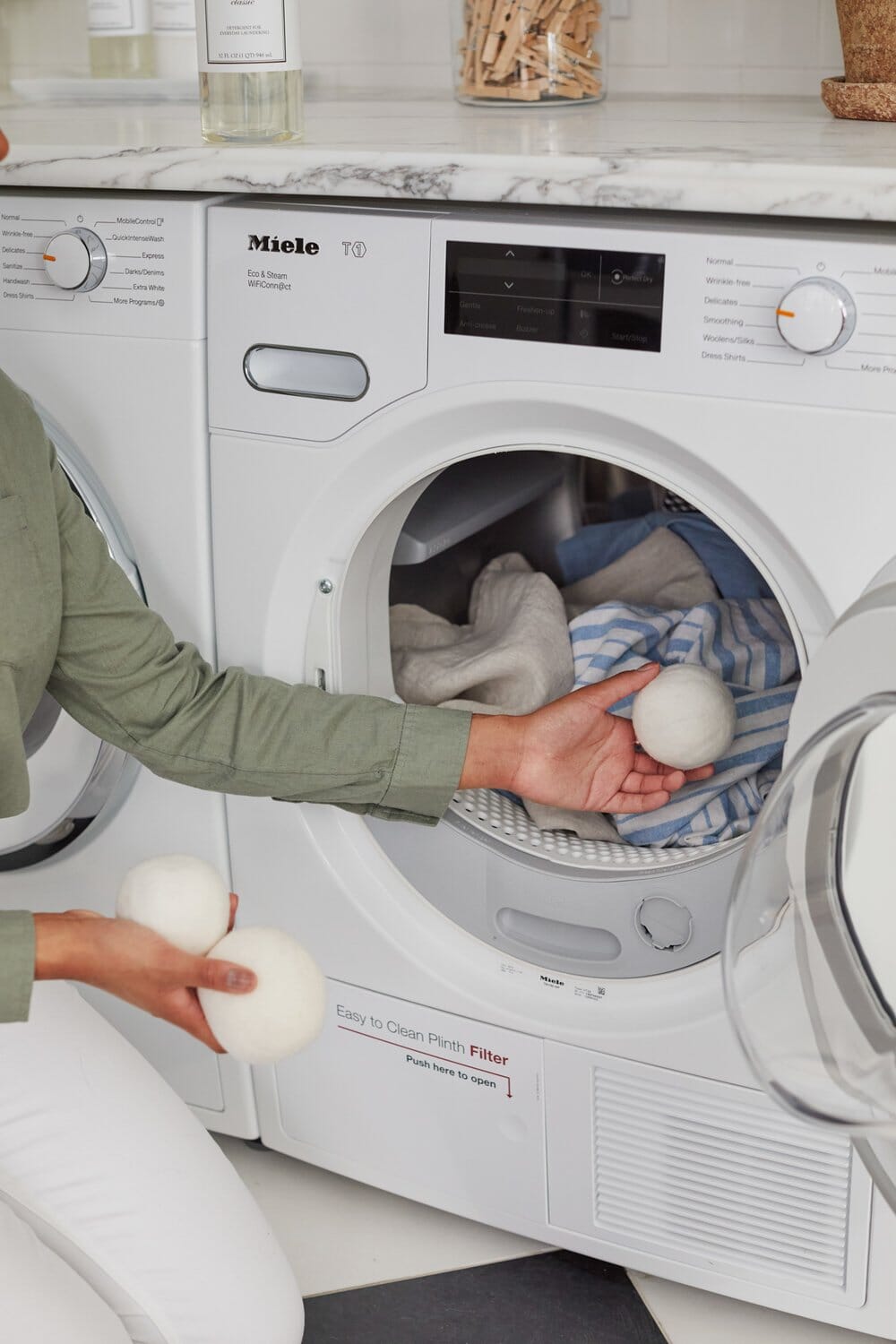 8 Reasons To Use Wool Dryer Balls