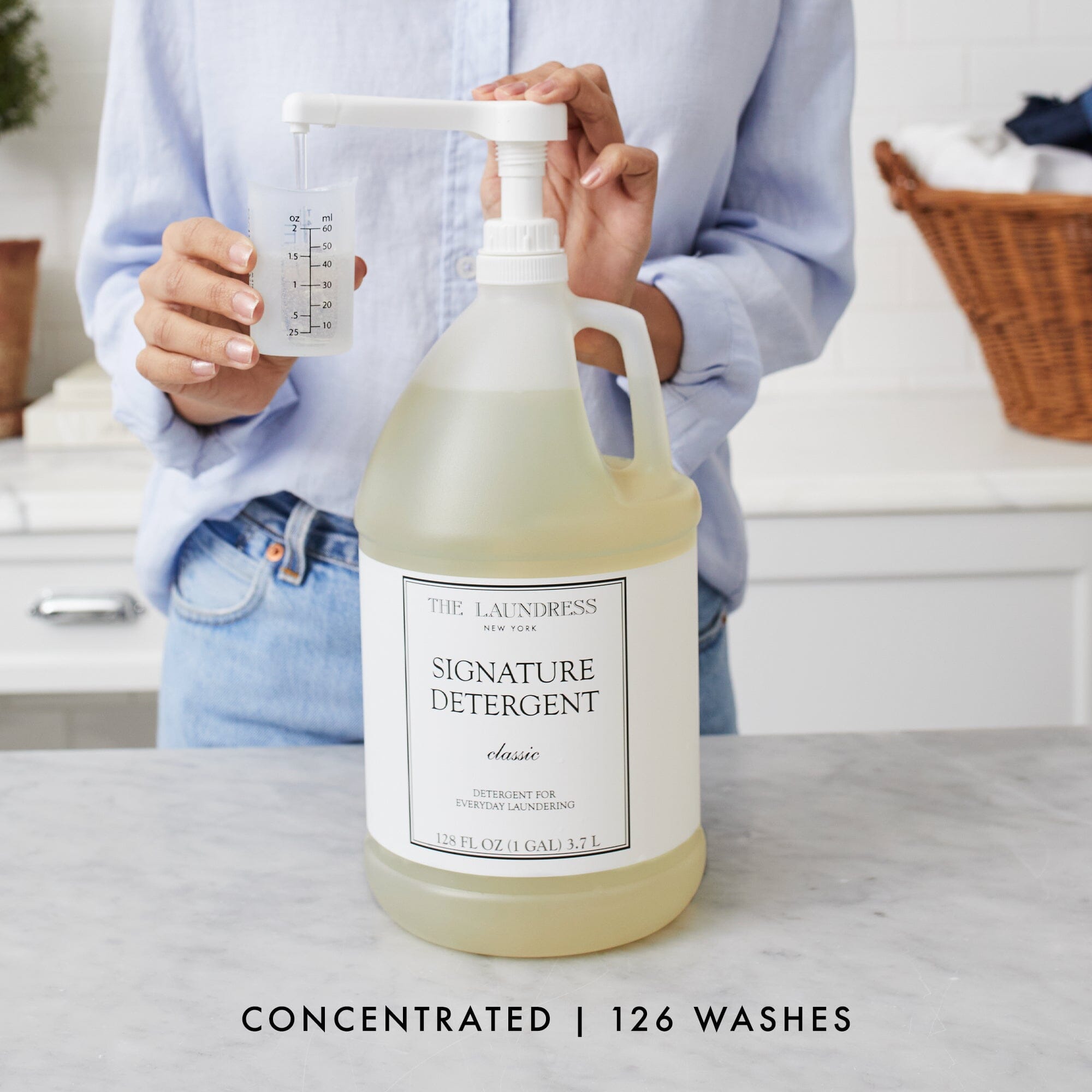 Signature Detergent Classic Gallon